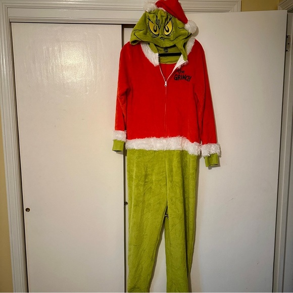 NWT The Grinch Dr Seuss Christmas Oneies Family Sleepwear Women L unisex - Picture 1 of 14